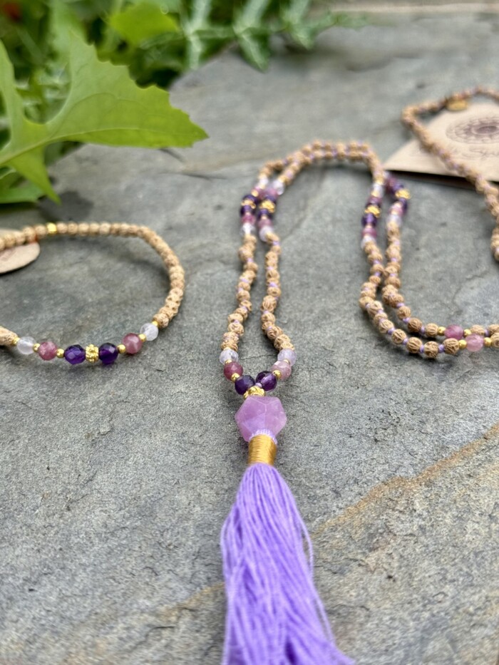 lavender quartz bracelet