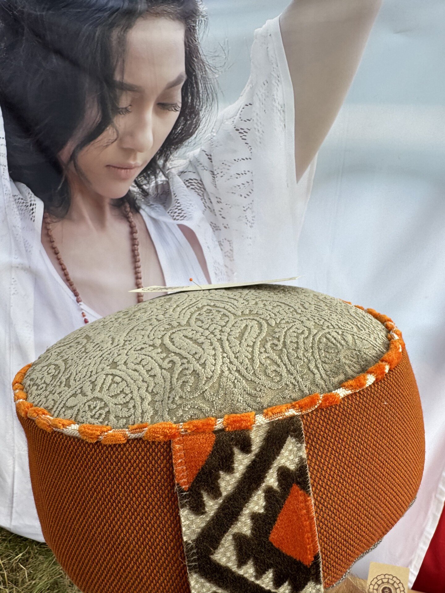 Meditatiekussen uniek design en navulbaar voor de perfect hoogte 1 meditatiekussen oranje kopen