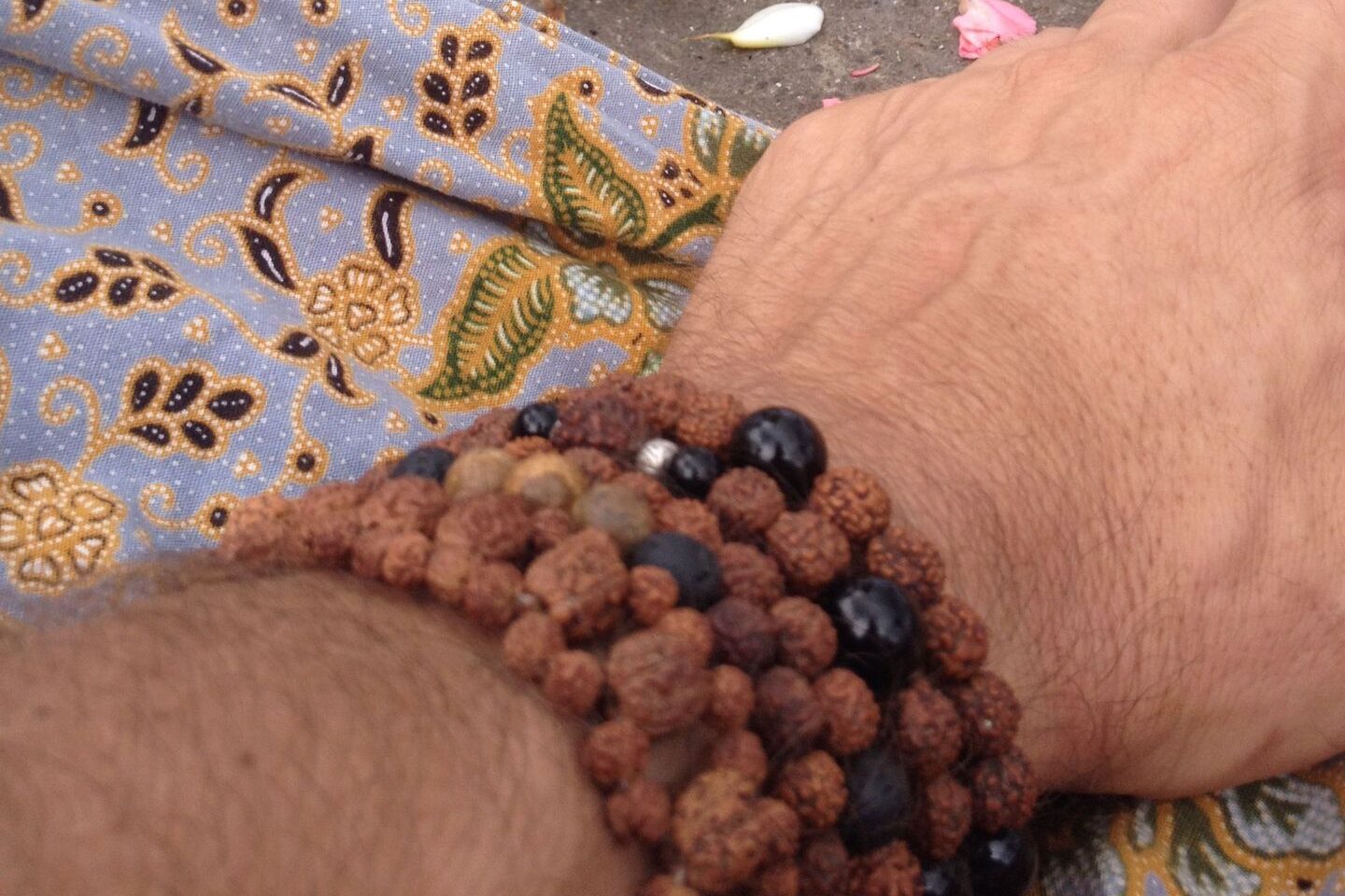 How to take care of a mala 12 How to take care of a mala: a rudraksha bracelet worn on the wrist in Bali